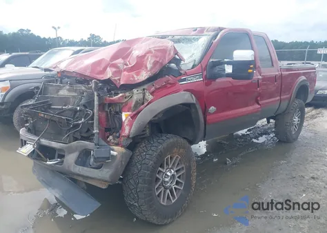 2015 Ford F-250 Lariat z USA, uszkodzony, nr VIN 1FT7W2BT3FEB03117